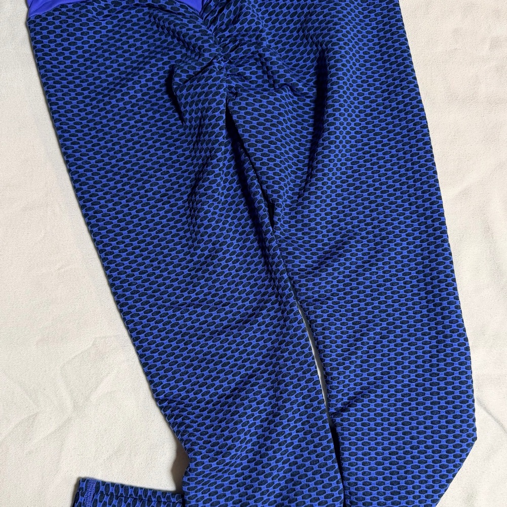 Blue Textured Leggings